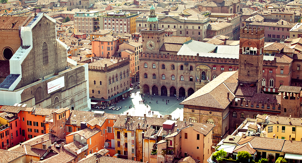 Billig lejebil i Bologna